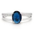 Silberring mit Saphir und Zirkonen