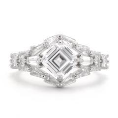 Silberring mit Zirkonen
