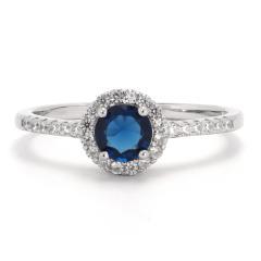 Silberring mit Saphir und Zirkonen