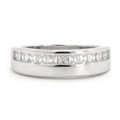 Silberring mit Zirkonen