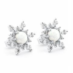 Silberne Schneeflockenohrringe mit weißem Opal und Zirkonien