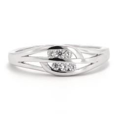 Silberring mit Zirkonen